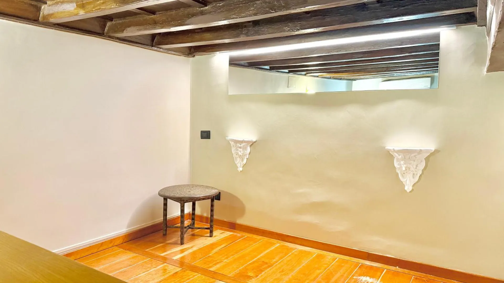 Vivilo Collection - Scanderbeg 85 Trevi Apartment Рим